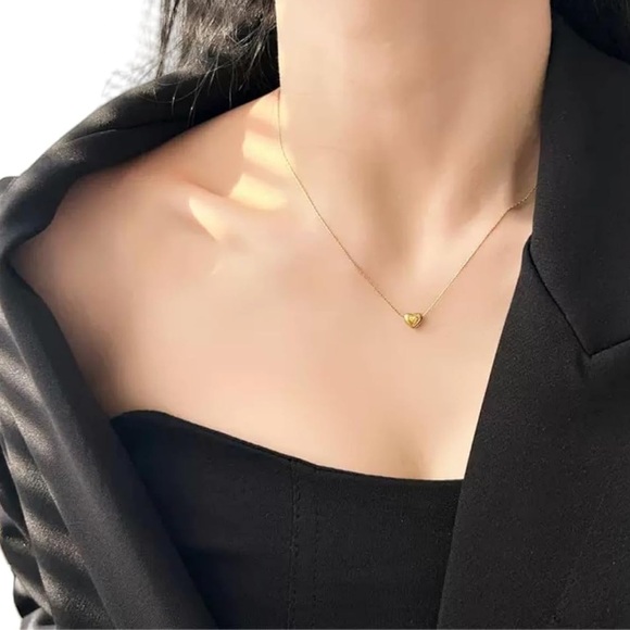 New! Madewell Gold Heart Pendant Necklace (1059) NWOT - Picture 2 of 2